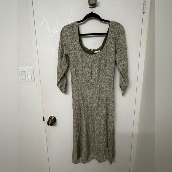 Abercrombie floral midi dress - Size Medium - Picture 1 of 4